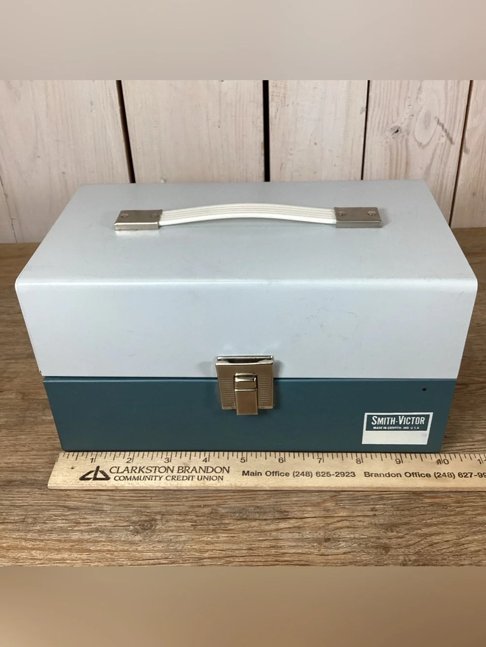 Smith-Victor Case for 8mm/Super8 Film 5” Reels/Cans, Holds 12 Cans
